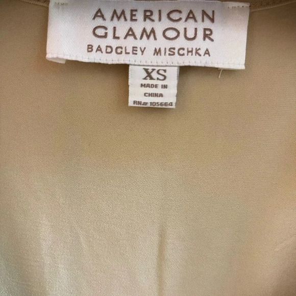AMERICAN GLAMOUR BADGLEY MISCHKA Tan/ Gold sequins blouses top Sz XS - Picture 3 of 9